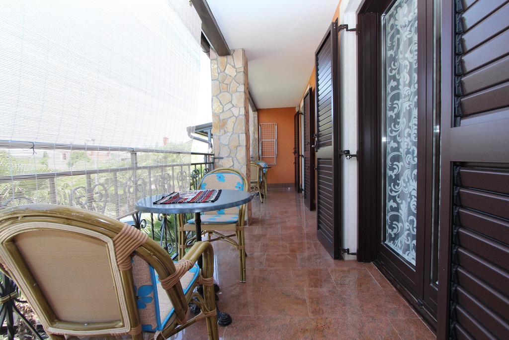 Apartments Marlina Rovinj Kamer foto